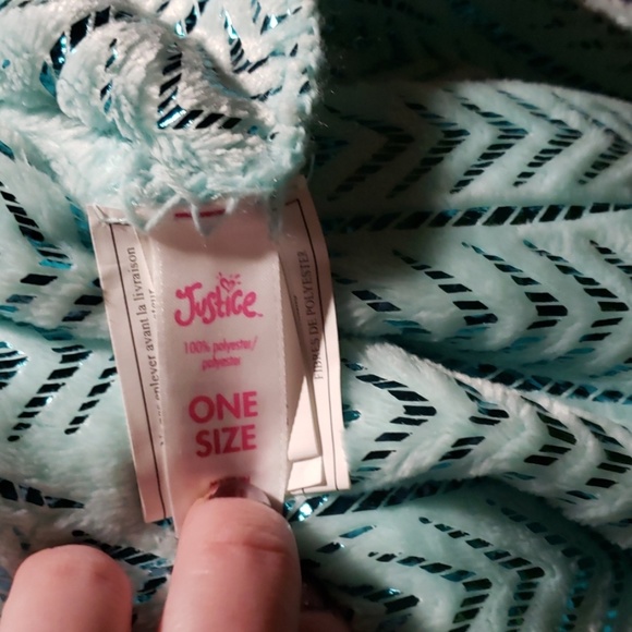 Justice unicorn wrap blanket with hood - Picture 8 of 8